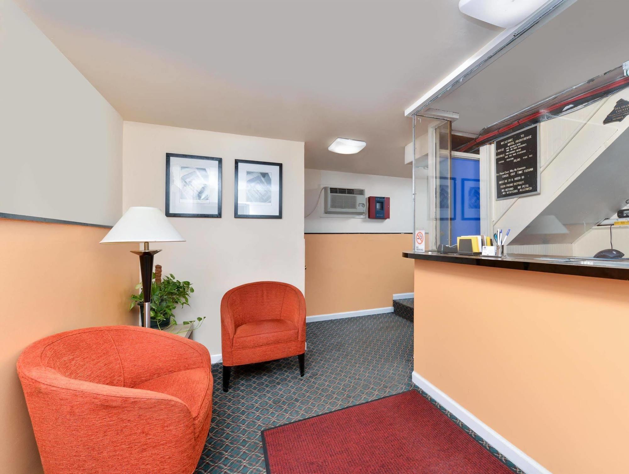 Americas Best Value Inn Media Philadelphia Экстерьер фото